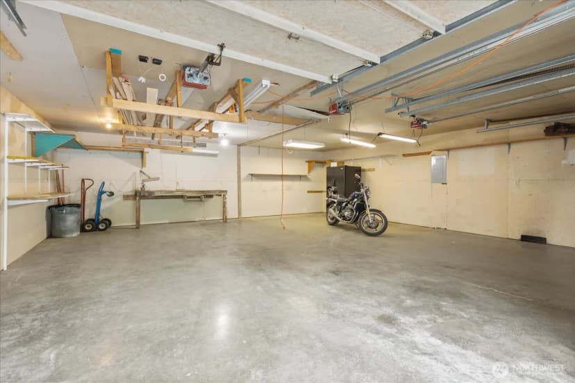 Property photo for 2404 Ravenna Street, Everett photo 23
