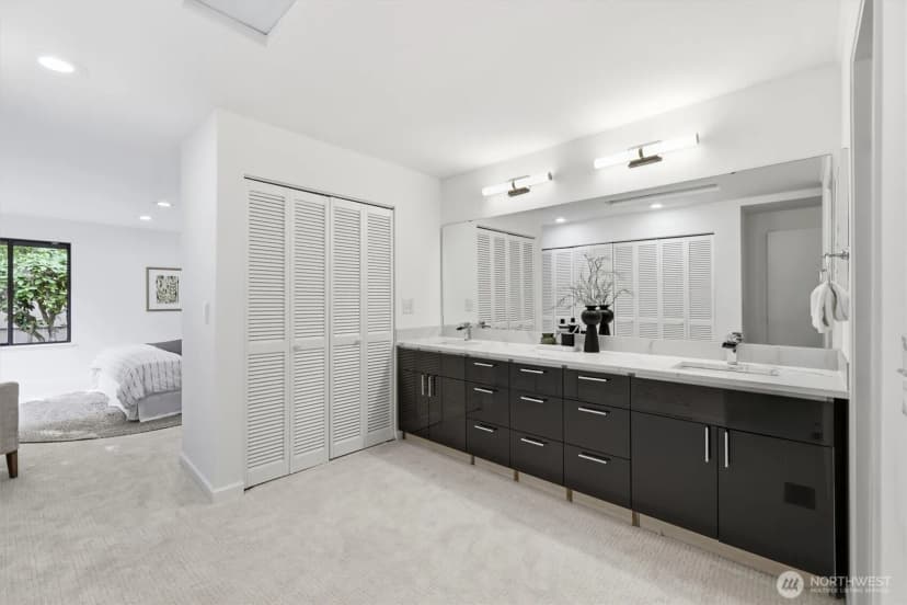 Property photo for 149 140th Place Ne #125, Bellevue photo 21