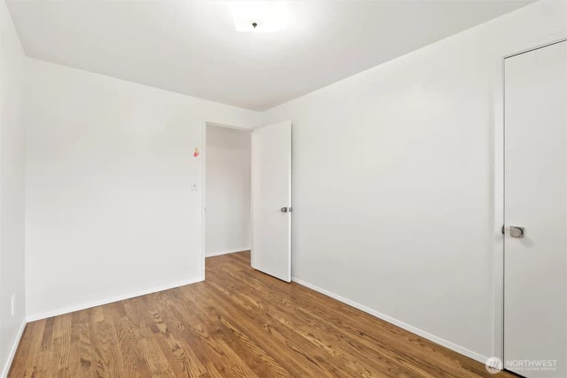 Property photo for 15805 Se 12th Place, Bellevue photo 14