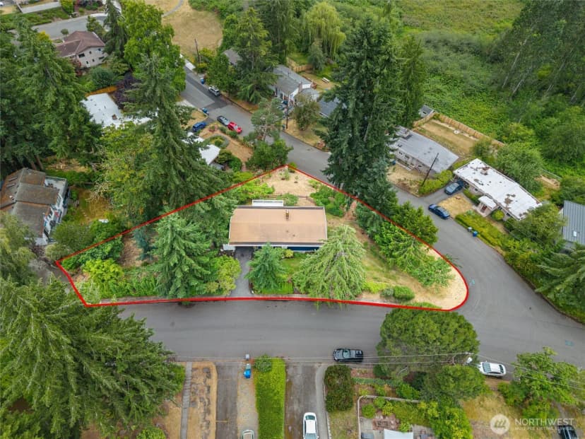 Property photo for 15805 Se 12th Place, Bellevue photo 37