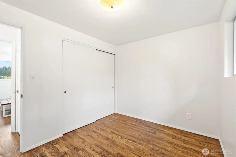 Property photo for 15805 Se 12th Place, Bellevue photo 17