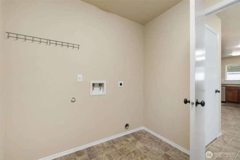 Property photo for 4307 Murrelet Avenue Sw, Port Orchard photo 10