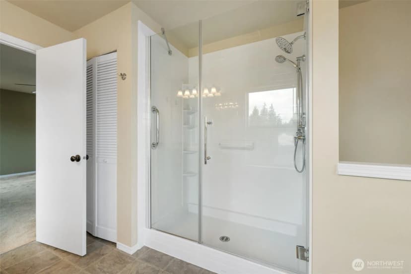 Property photo for 4307 Murrelet Avenue Sw, Port Orchard photo 14
