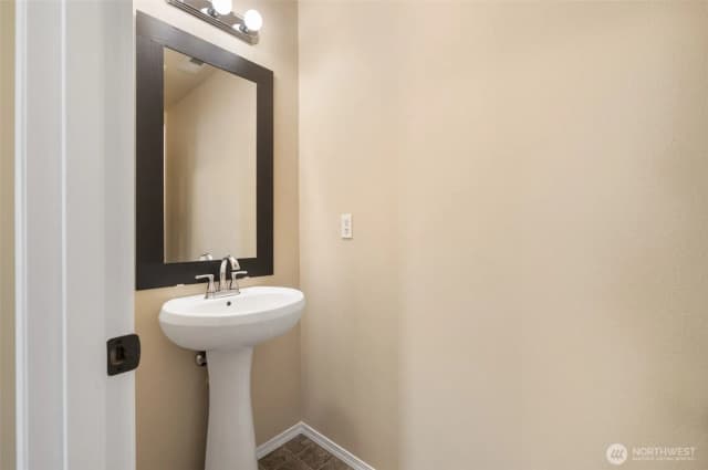 Property photo for 4307 Murrelet Avenue Sw, Port Orchard photo 4