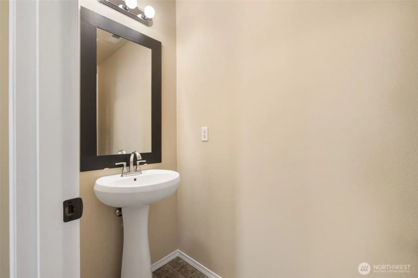 Property photo for 4307 Murrelet Avenue Sw, Port Orchard photo 4