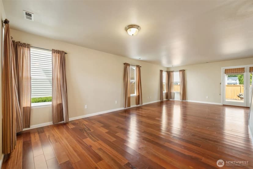 Property photo for 4307 Murrelet Avenue Sw, Port Orchard photo 3