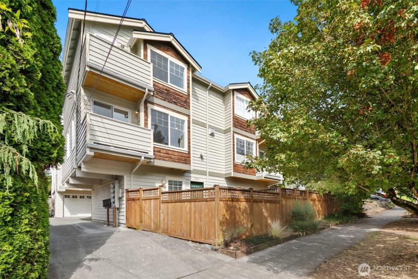 Property photo for 350 B Nw 76th Street, Seattle