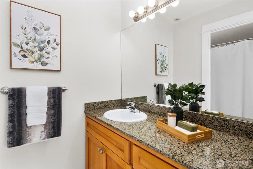 Property photo for 350 B Nw 76th Street, Seattle photo 21