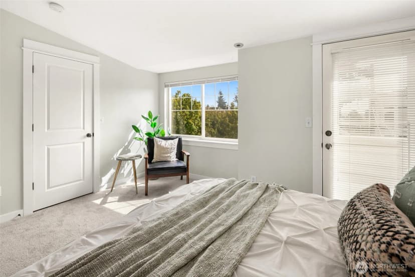 Property photo for 350 B Nw 76th Street, Seattle photo 16
