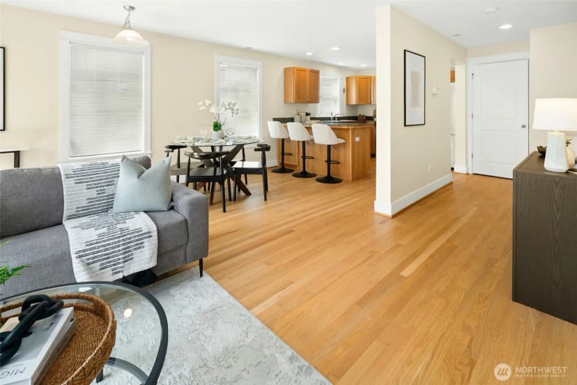 Property photo for 350 B Nw 76th Street, Seattle photo 5