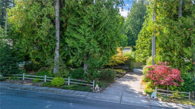 Property photo for 3208 Iowa Drive, Bellingham photo 2
