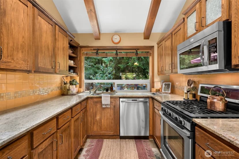 Property photo for 3208 Iowa Drive, Bellingham photo 11