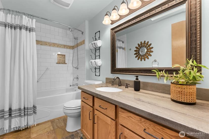 Property photo for 3208 Iowa Drive, Bellingham photo 25