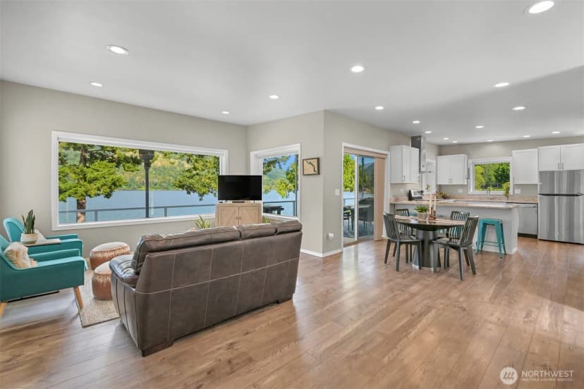 Property photo for 3770 S Bay Drive, Sedro Woolley photo 16