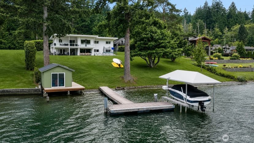 Property photo for 3770 S Bay Drive, Sedro Woolley