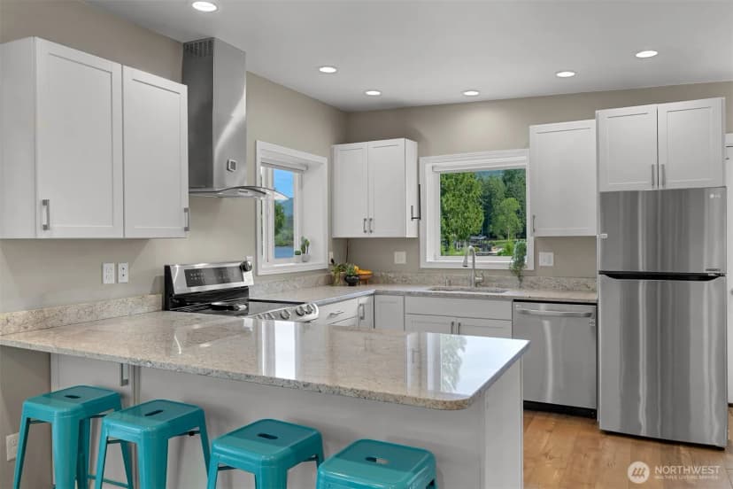 Property photo for 3770 S Bay Drive, Sedro Woolley photo 8