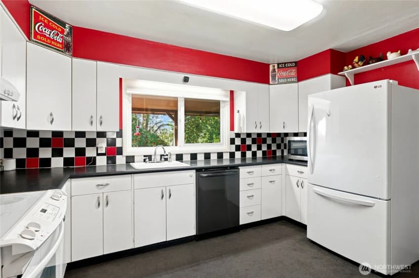 Property photo for 300 E Birch Street, Waterville photo 9