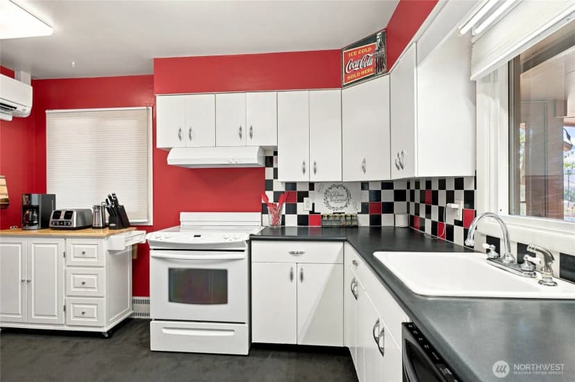 Property photo for 300 E Birch Street, Waterville photo 8