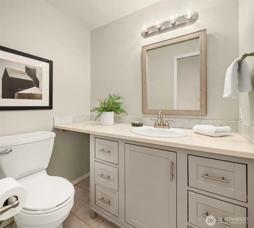 Property photo for 11722 103rd Avenue Ne, Kirkland photo 17