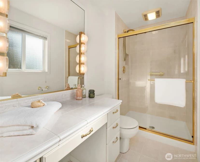 Property photo for 11722 103rd Avenue Ne, Kirkland photo 21
