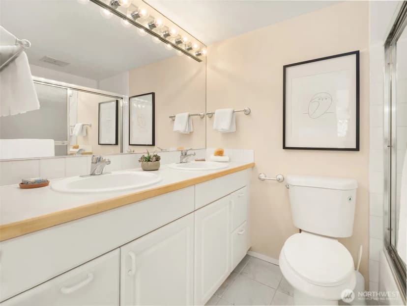 Property photo for 11722 103rd Avenue Ne, Kirkland photo 24