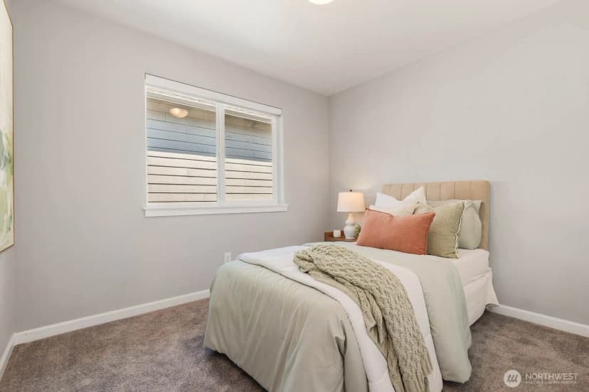Property photo for 1701 Queen Ct Ne, Renton photo 14