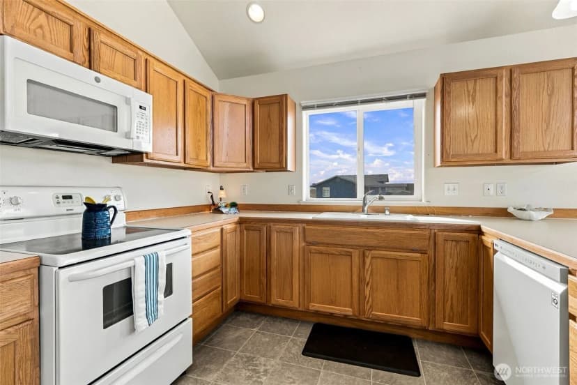 Property photo for 1400 Ocean Shores Boulevard Sw, Ocean Shores photo 10