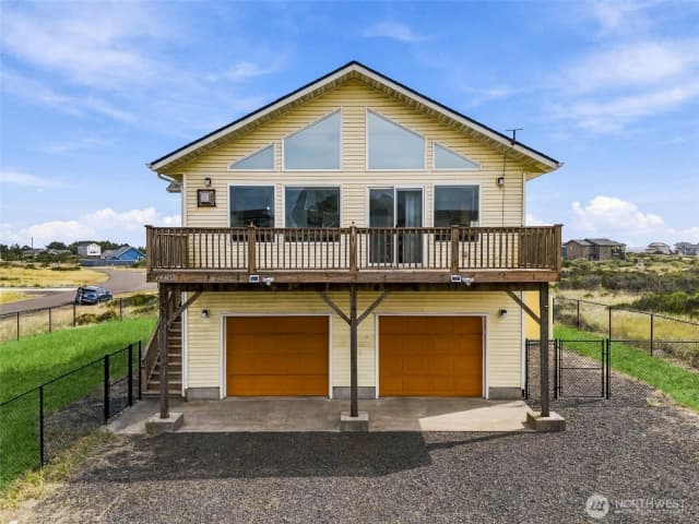 Property photo for 1400 Ocean Shores Boulevard Sw, Ocean Shores