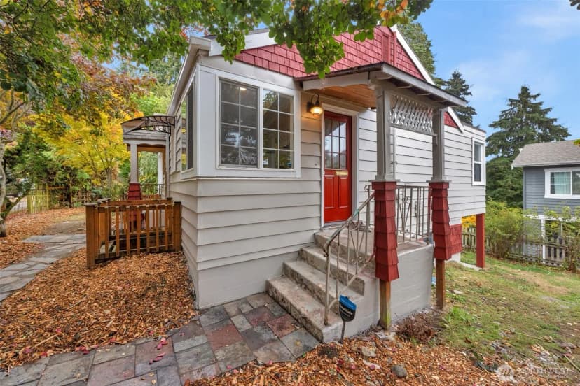 Property photo for 8 W Fulton Street, Seattle photo 6