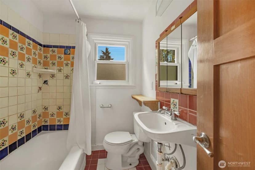Property photo for 8 W Fulton Street, Seattle photo 14