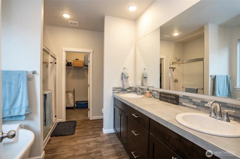 Property photo for 9908 Jackson Street Se, Yelm photo 18