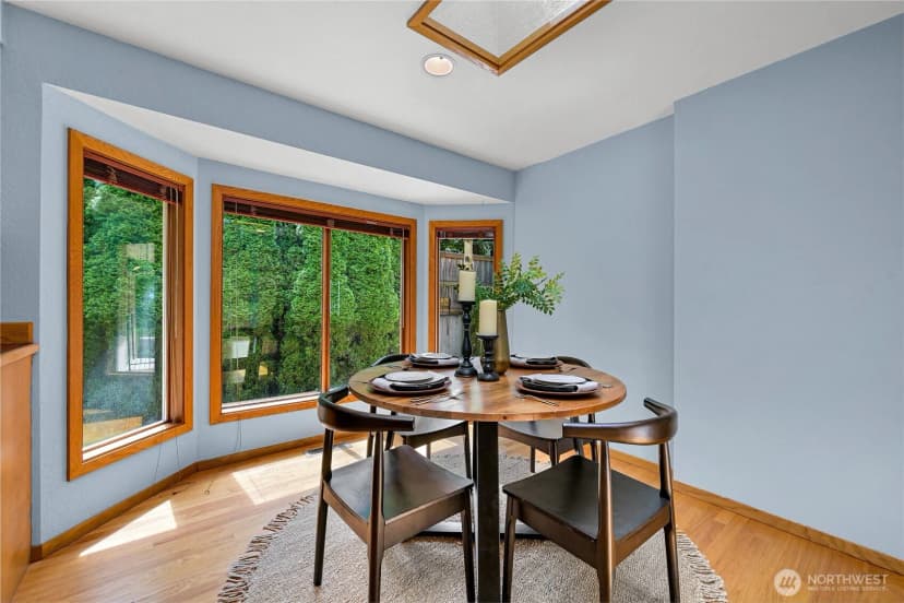 Property photo for 208 Hawthorn Road, Bellingham photo 15