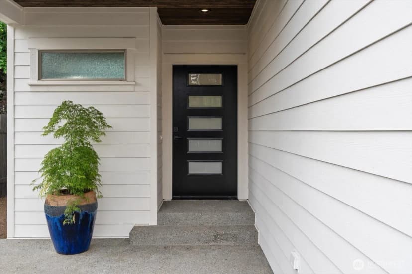 Property photo for 4805 238th Street Sw, Mountlake Terrace photo 2