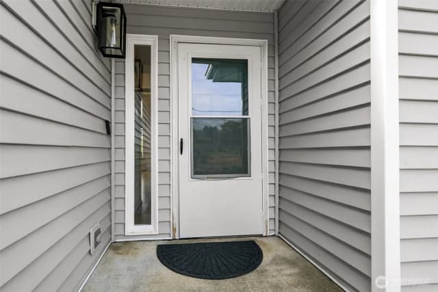 Property photo for 365 Canal Drive Ne, Ocean Shores photo 2