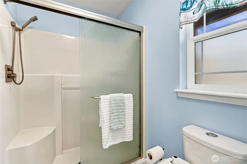Property photo for 365 Canal Drive Ne, Ocean Shores photo 15