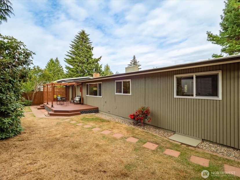 Property photo for 9626 Laurel Lane, Edmonds photo 29