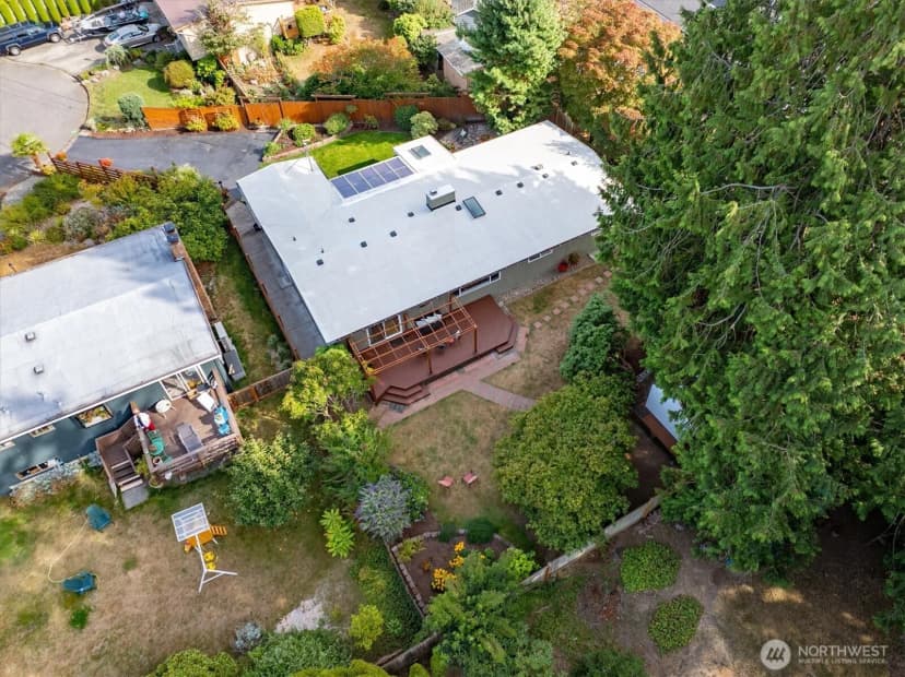 Property photo for 9626 Laurel Lane, Edmonds photo 33