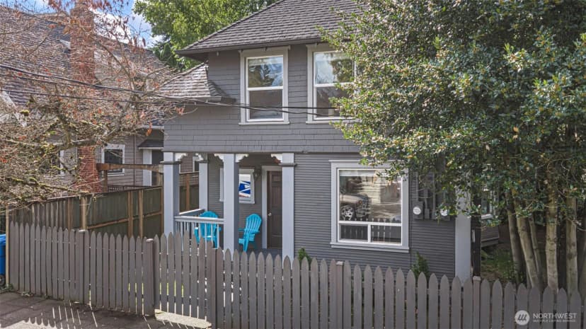Property photo for 2307 E Columbia Street, Seattle photo 2