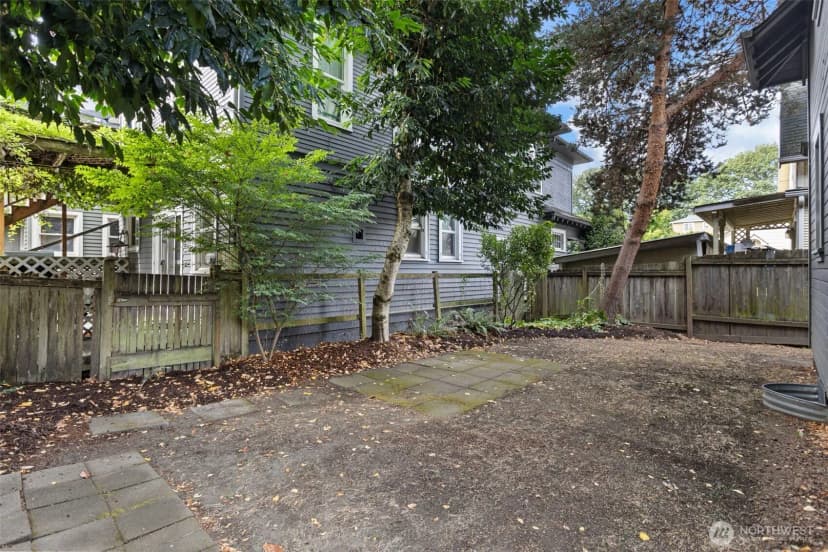 Property photo for 2307 E Columbia Street, Seattle photo 31