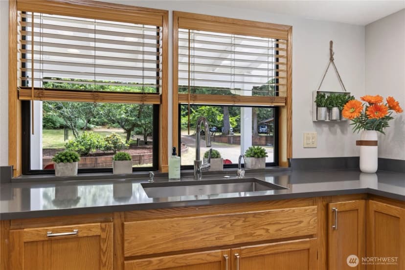 Property photo for 16409 Hoff Road Nw, Lakebay photo 12