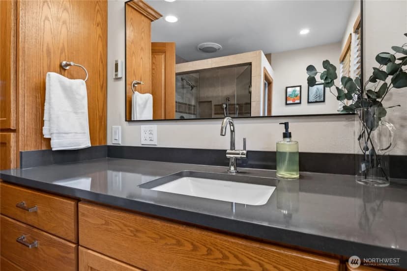 Property photo for 16409 Hoff Road Nw, Lakebay photo 23