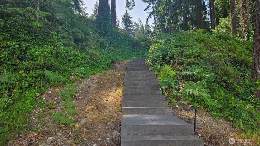 Property photo for 16409 Hoff Road Nw, Lakebay photo 34