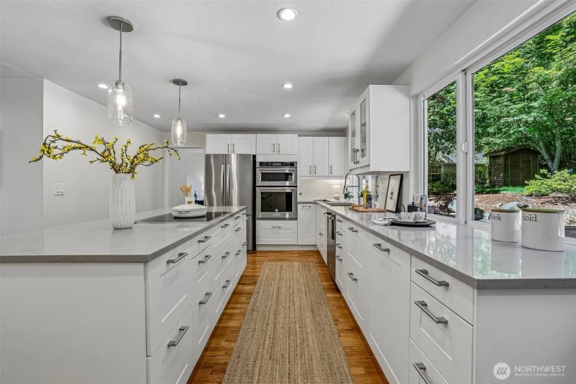 Property photo for 9116 Se 72nd Place, Mercer Island photo 9
