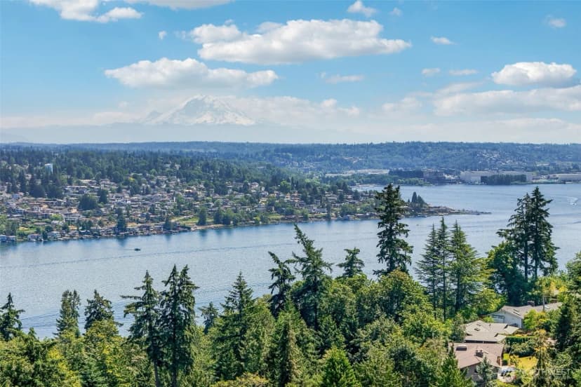Property photo for 9116 Se 72nd Place, Mercer Island photo 30