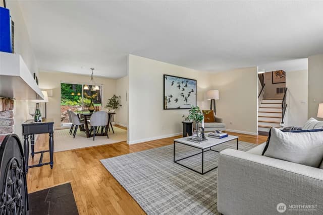 Property photo for 9116 Se 72nd Place, Mercer Island photo 5