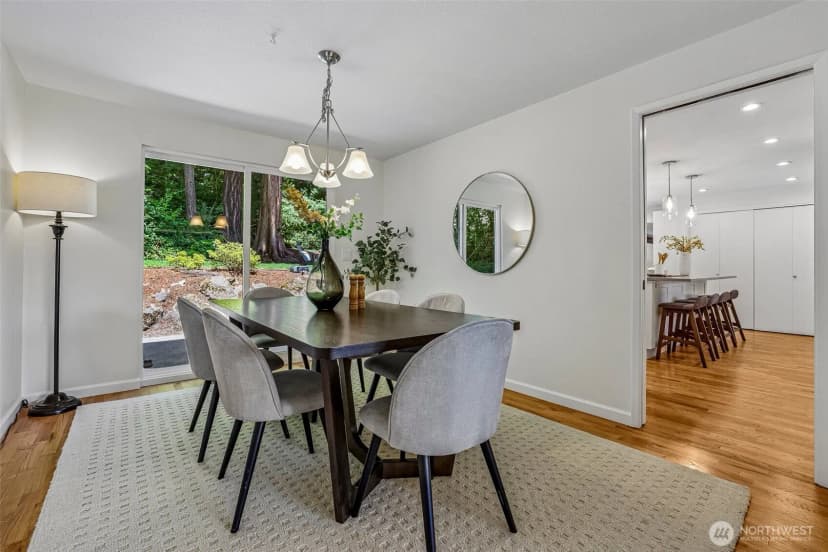 Property photo for 9116 Se 72nd Place, Mercer Island photo 6