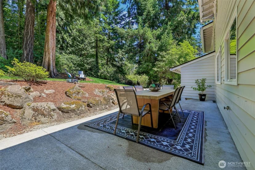 Property photo for 9116 Se 72nd Place, Mercer Island photo 24