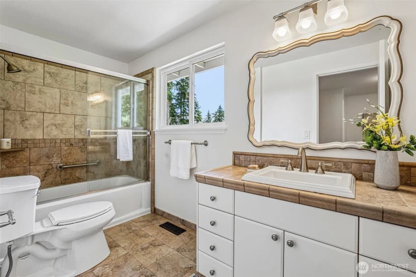 Property photo for 9116 Se 72nd Place, Mercer Island photo 22