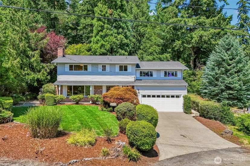 Property photo for 9116 Se 72nd Place, Mercer Island photo 2