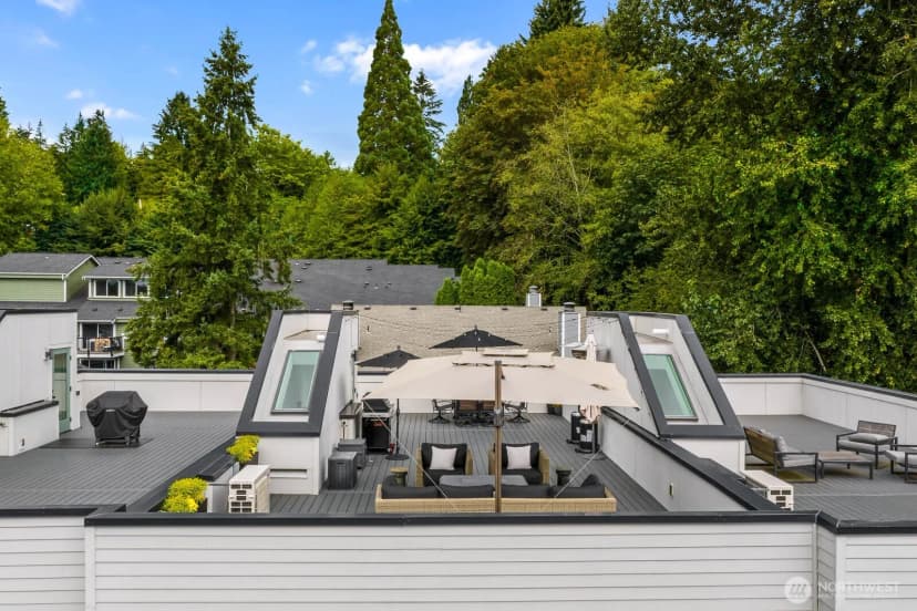 Property photo for 18303 96th Avenue Ne #b, Bothell photo 34
